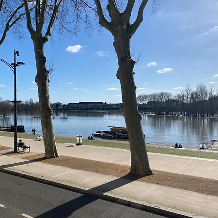 オルレアンBalcon Vue Loire Parking A 50Mアパートメント エクステリア 写真